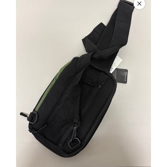 NWT Naruto Shippuden Kakashi Sling Crossbody Bag Anime Ninja Bioworld Loungefly - Picture 2 of 5